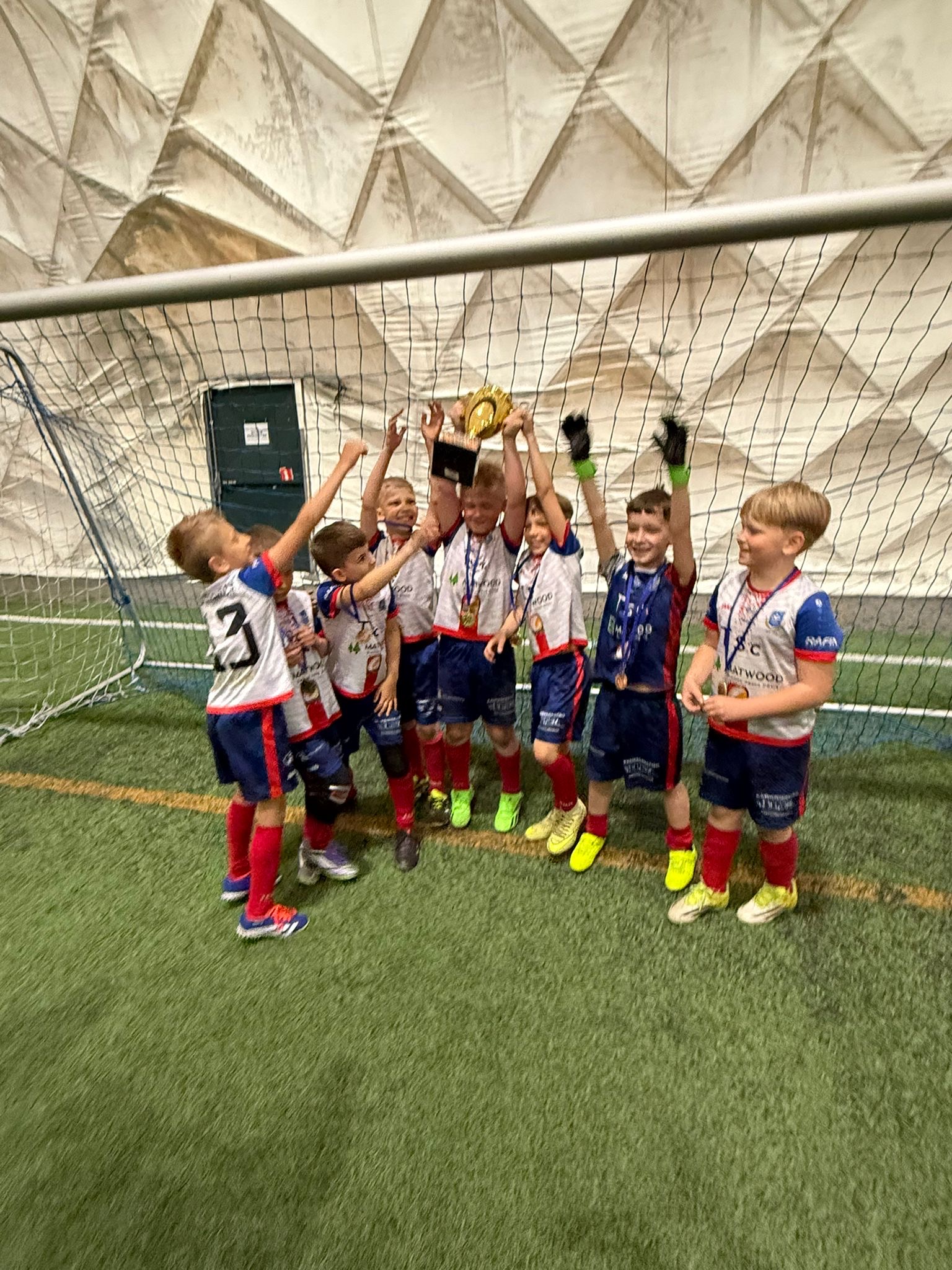 4B4F06D5-6D15-4783-93BB-9C79BF43E7D7